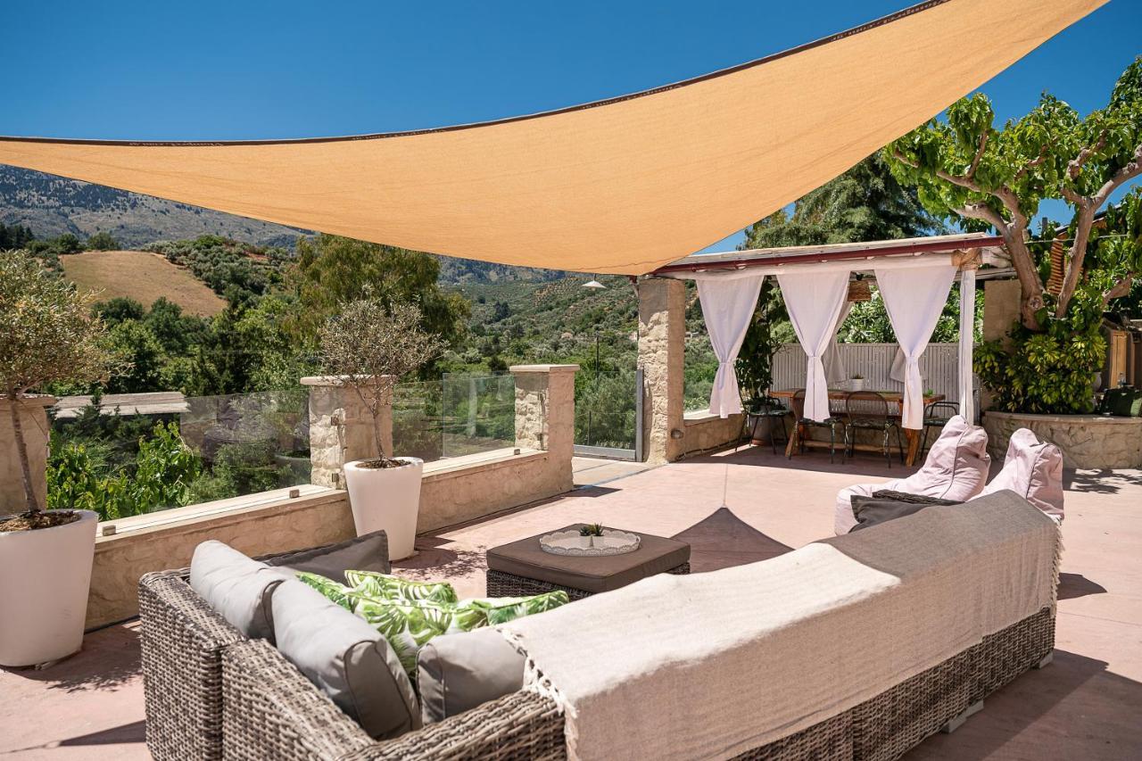 Verekinthos Villas - Pool, Hot Tub, Bbq, Kids Playground, Stunning Mountain Views Yerolakkos Екстер'єр фото