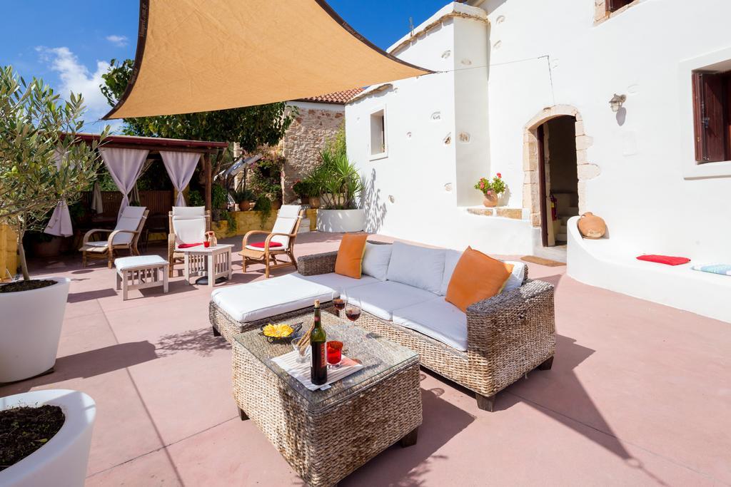 Verekinthos Villas - Pool, Hot Tub, Bbq, Kids Playground, Stunning Mountain Views Yerolakkos Екстер'єр фото