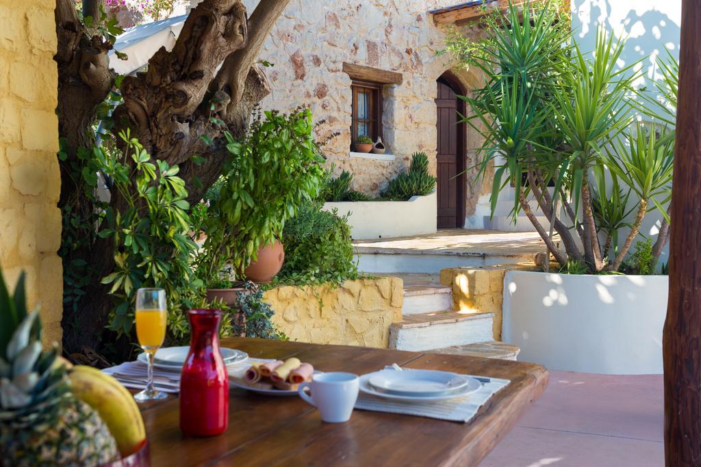 Verekinthos Villas - Pool, Hot Tub, Bbq, Kids Playground, Stunning Mountain Views Yerolakkos Екстер'єр фото