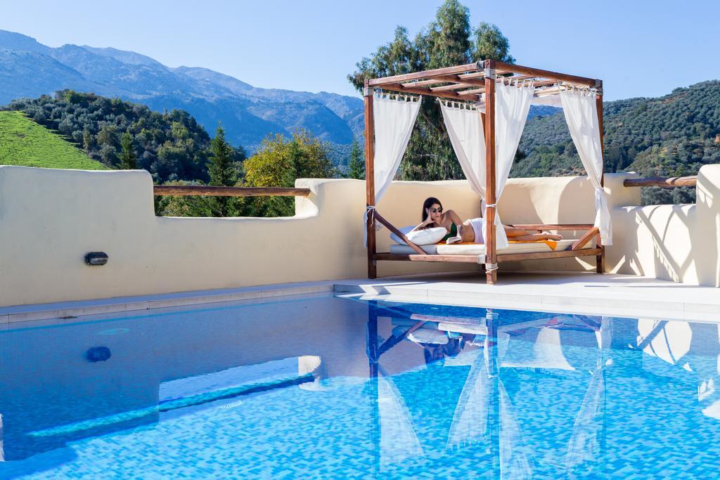 Verekinthos Villas - Pool, Hot Tub, Bbq, Kids Playground, Stunning Mountain Views Yerolakkos Екстер'єр фото